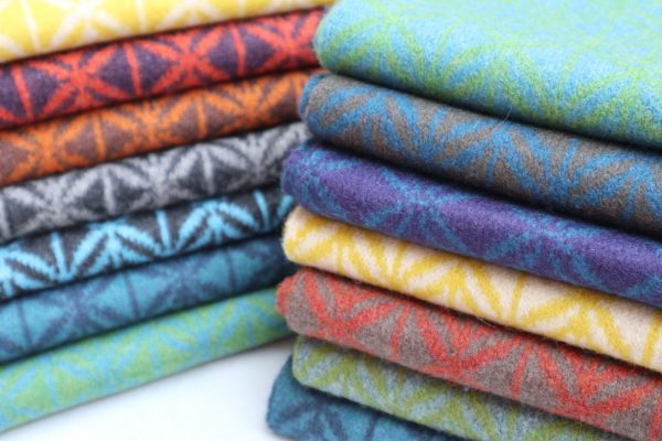 C571E4B9-0A55-4CCB-BF08-B886A97A1EFE_1_105_c Pacifica Scarf